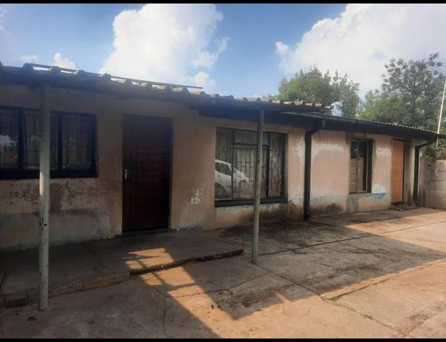 15 BEDROOM HOUSE FOR SALE IN VEREENIGING